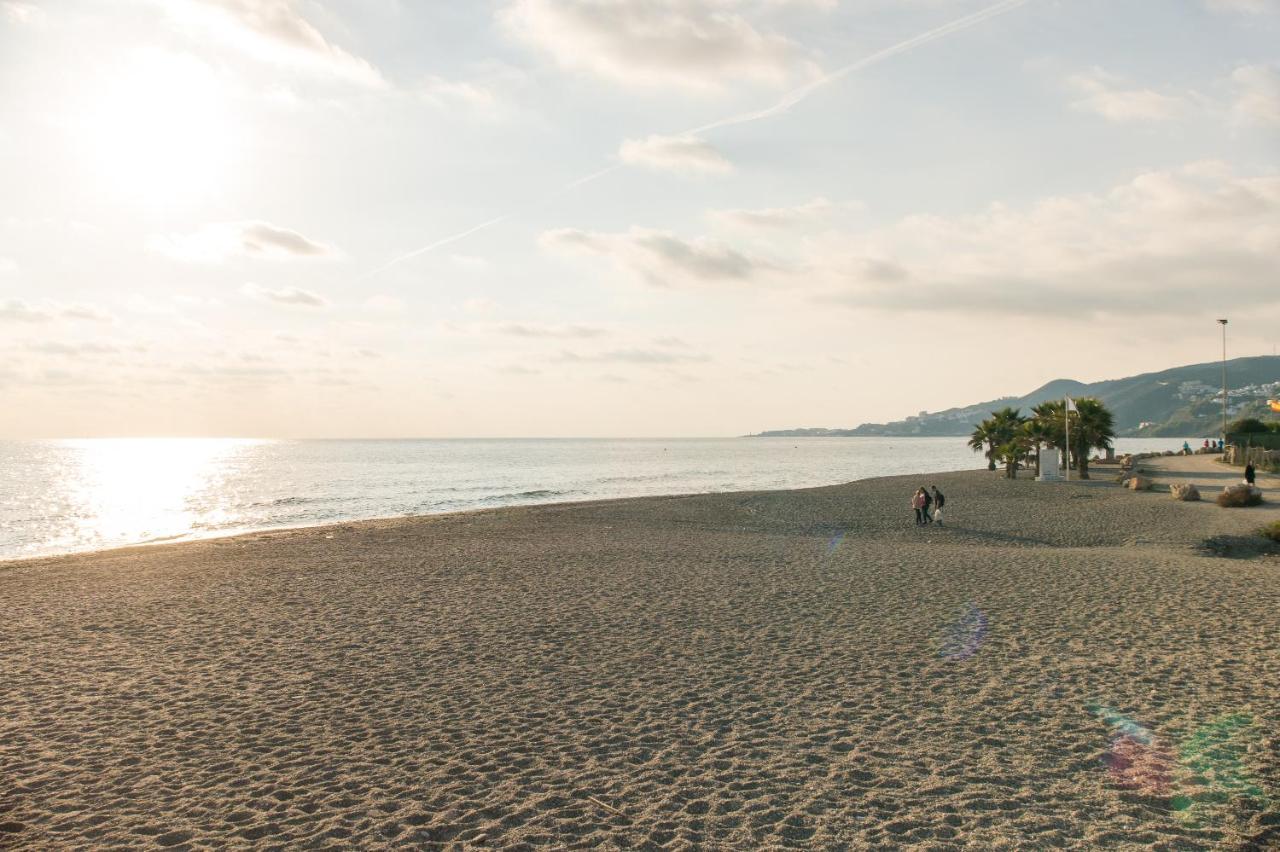 Stella Maris Apartment Nerja Bagian luar foto